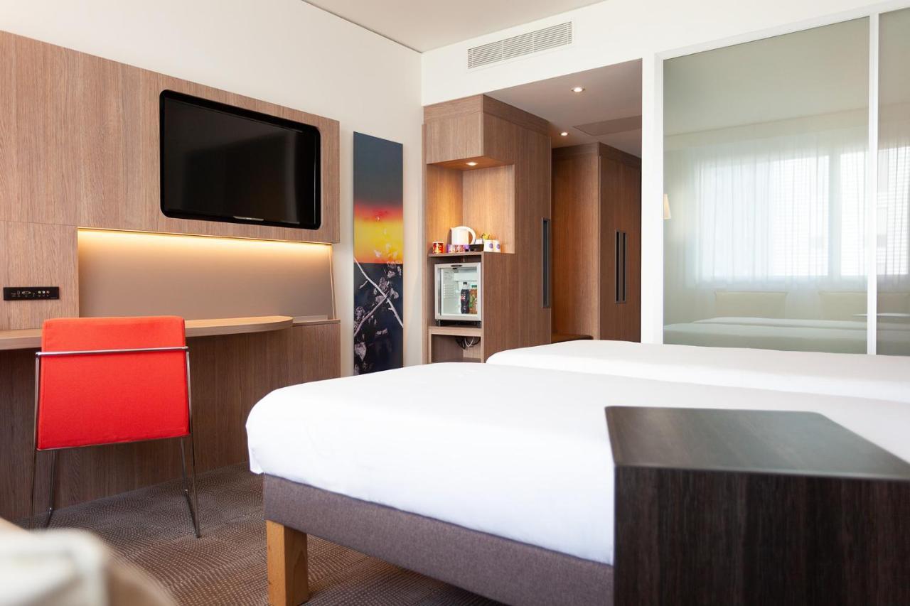 Novotel Basel City Esterno foto
