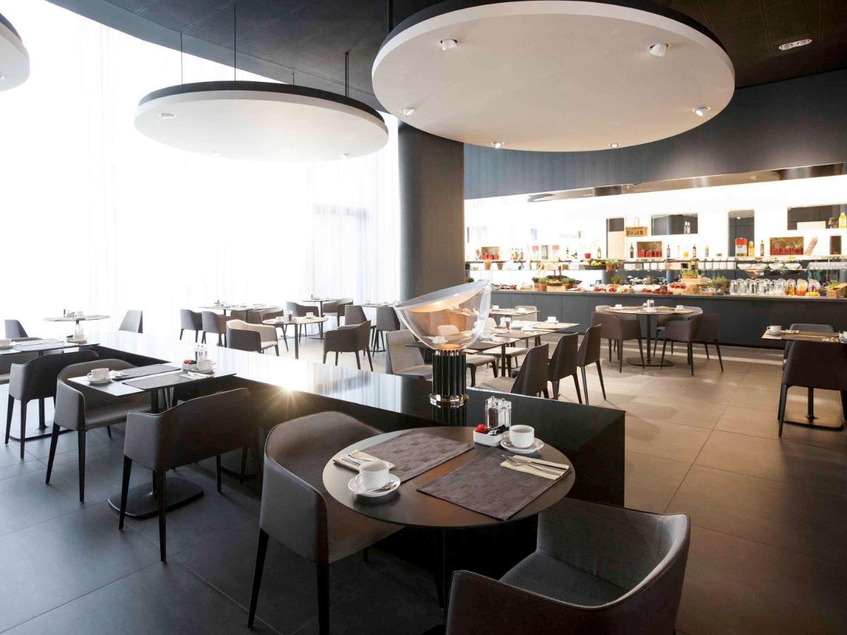 Novotel Basel City Esterno foto