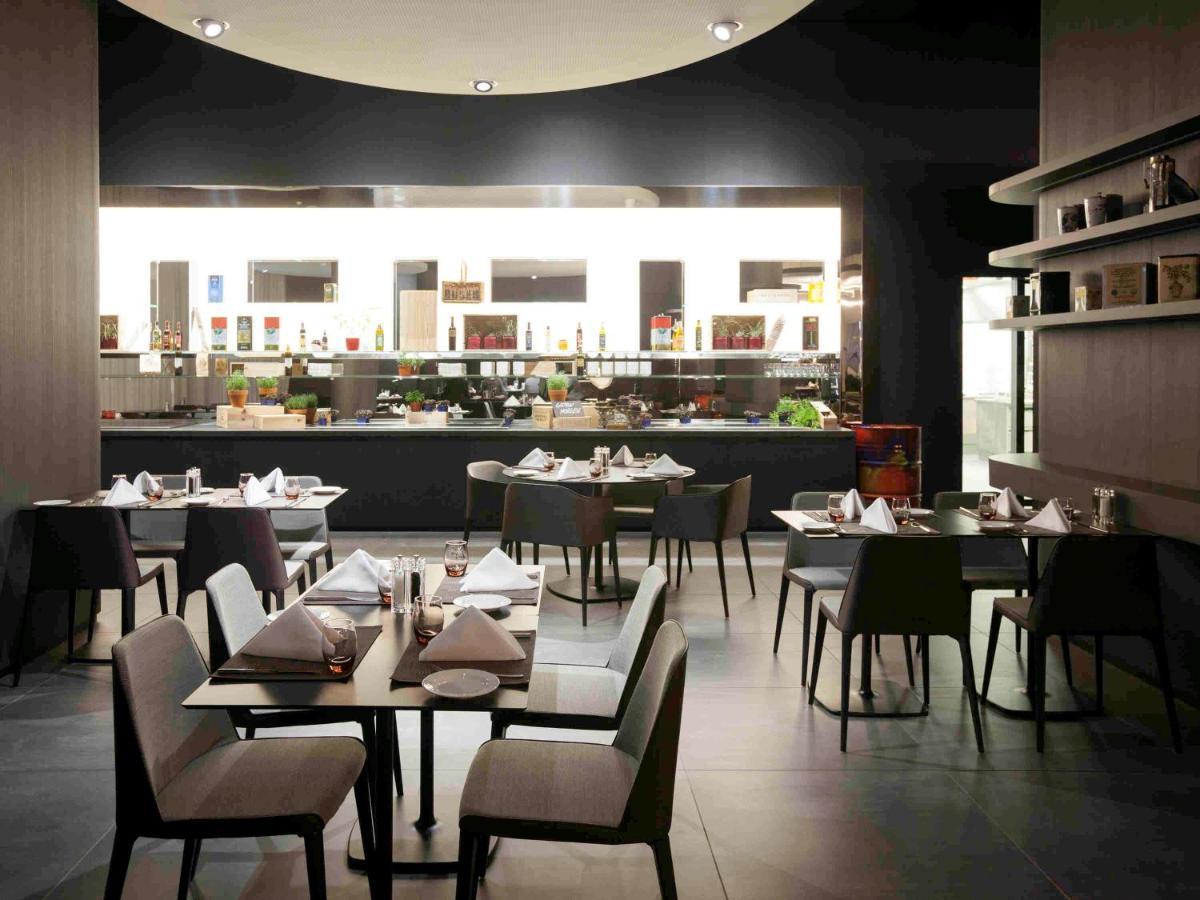 Novotel Basel City Esterno foto